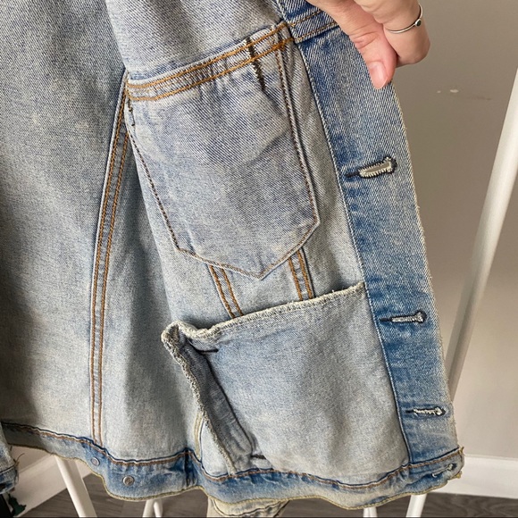 FINAL PRICE DROP Vintage Style Levi’s Trucker Jacket - Picture 5 of 8